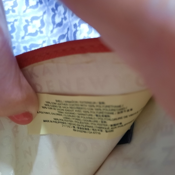 Kate Spade Red Laurel Way Darci Zip Leather Wallet NWOT - Picture 6 of 15